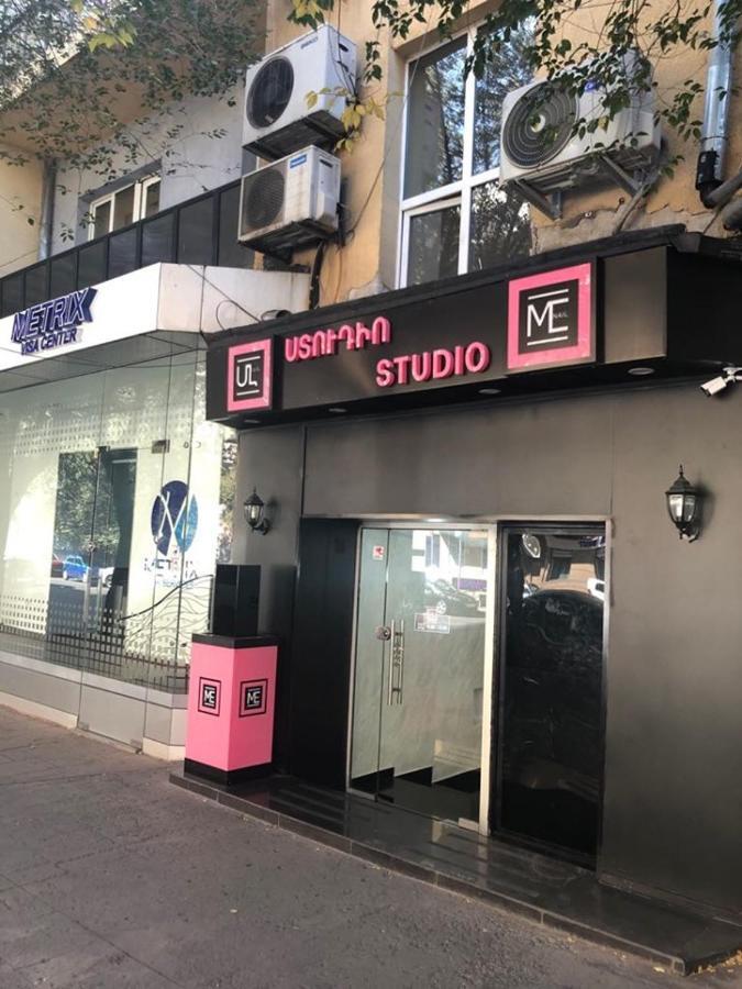 Apartment On Hanrapetutyan Street Erevan Exterior foto